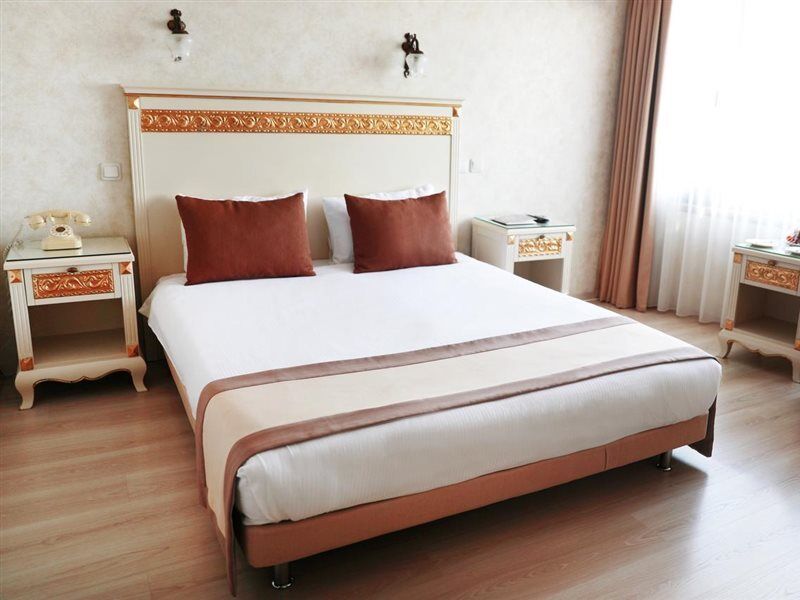 ยูซุฟปาซา โคนาช์ Hotel อิสตันบูล ภายนอก รูปภาพ